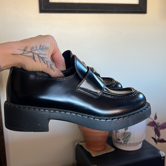 Prada brushed leather loafers. - Picture 4 of 8